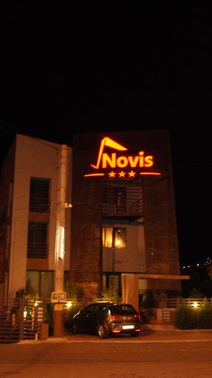 Pensiunea Novis Iasi Bagian luar foto