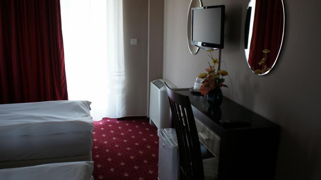 Pensiunea Novis Iasi Ruang foto